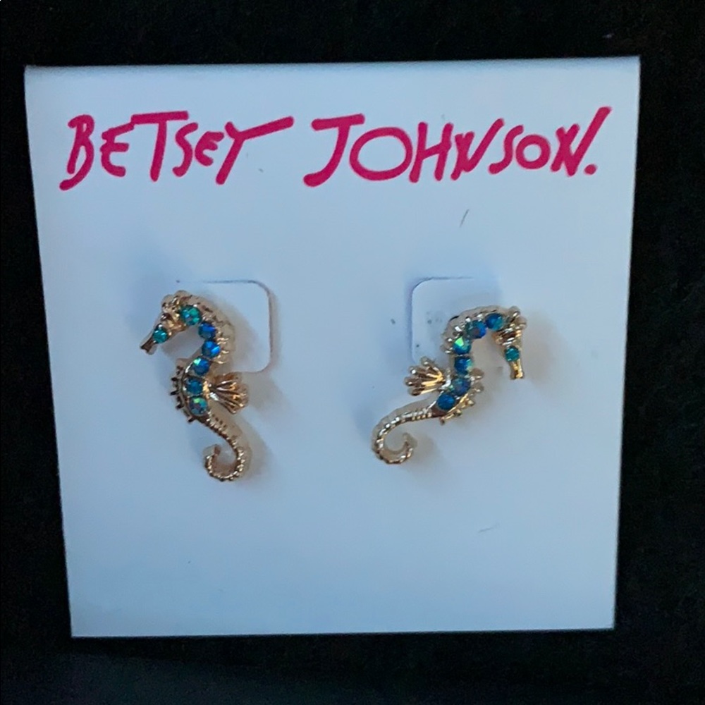 beautiful sea horse new betsey johnson earrings